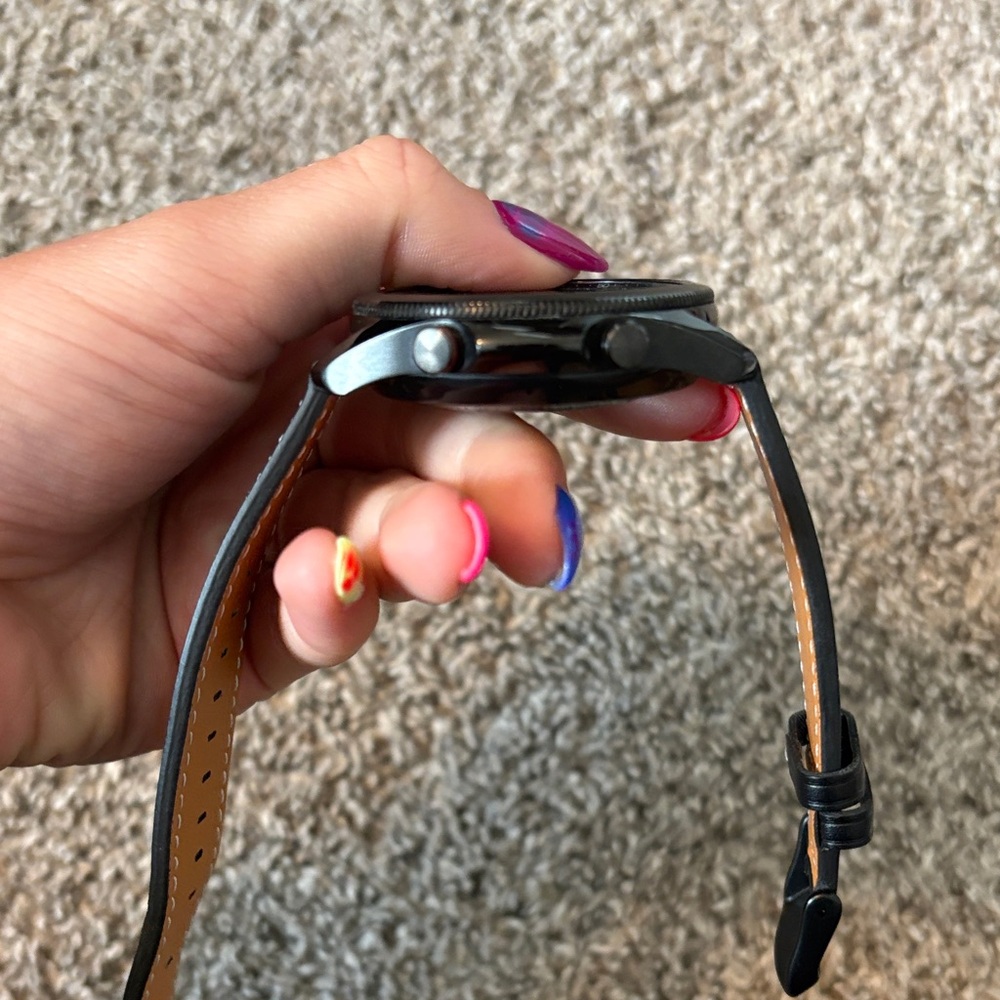 Samsung Galaxy Watch3 - Picture 4 of 5